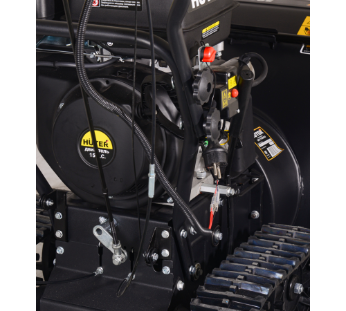 Снегоуборщик бензиновый Huter SGC 11000CD