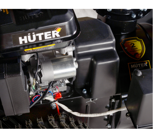Снегоуборщик бензиновый Huter SGC 7,0 Снегоуборщик бензиновый Huter SGC 7,0