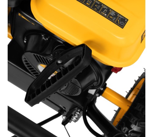 Бензиновая снегоуборочная машина SBM 610, 212 cc, ручной старт, фара Denzel Бензиновая снегоуборочная машина SBM 610, 212 cc, ручной старт, фара Denzel