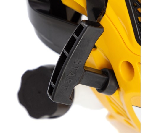 Триммер бензиновый DTL-33S, 33 см3, разъемная штанга, состоит из 2 частей Denzel