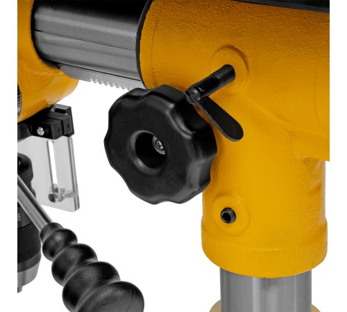 Станок сверлильный радиальный DDM-550R, 550 Вт, 16 мм, 12 ск., настольный Denzel