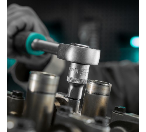Ключ-трещотка 1/2", CrV, 72 зуба, с быстрым сбросом, матовый хром Stels Ключ-трещотка 1/2", CrV, 72 зуба, с быстрым сбросом, матовый хром Stels