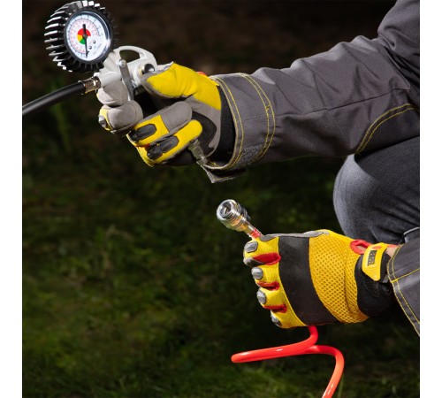 Набор пневмоинструмента, 5 предметов, быстросъемное соединение, краскораспылитель с верхним бачком Matrix Набор пневмоинструмента, 5 предметов, быстросъемное соединение, краскораспылитель с верхним бачком Matrix