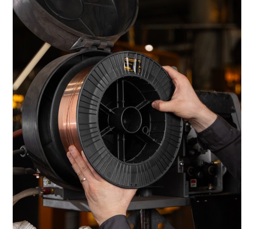 Омедненная проволока ER70S-6, диам. 1 мм, 15 кг, диам. катушки D300 Denzel