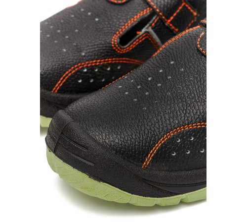 Полуботинки с перфорацией PROFLINE МП МС ПУ/ТПУ Полуботинки с перфорацией PROFLINE МП МС ПУ/ТПУ