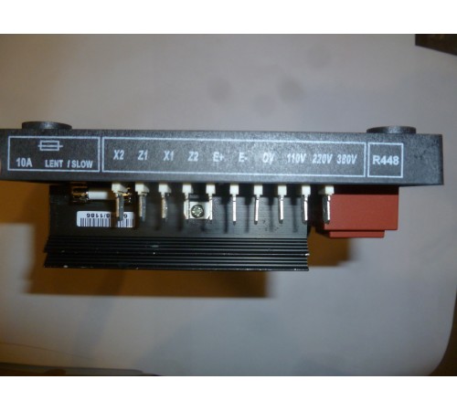 Регулятор напряжения R448/R448 AVR Регулятор напряжения R448/R448 AVR