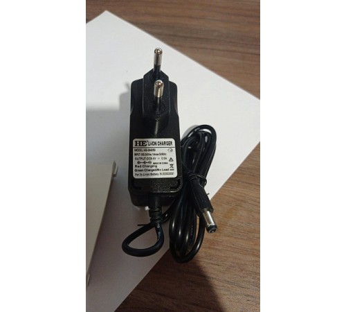 Зарядное устройство для тележек CW 8,4V/0,5A (Charger)