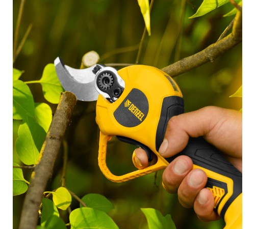 Секатор аккумуляторный, бесщет., CP-30BL, Li-Ion, 20 В, лезвия SK5 // Denzel