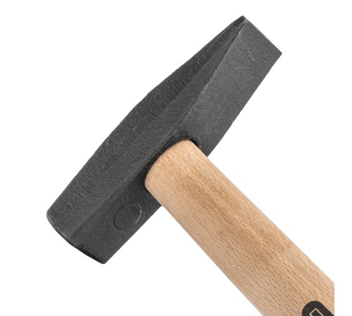 Молоток слесарный 500 г, квадратный боек, деревянная рукоятка Сибртех