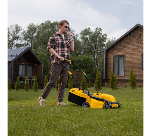 Газонокосилка электрическая GMC-1200, шир.,32см, 1200 Вт, 3 уров., травосб. 30 л Denzel