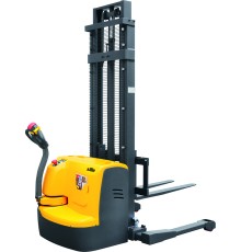 Штабелер самоходный 1,5 т 3,0 м XILIN CTDR15-III с раздвижными вилами и опорами 24/200 В/Ач