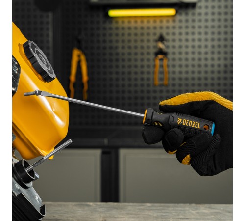 Отвертка SL5x150 мм, CrV, трехкомпонентная рукоятка Denzel