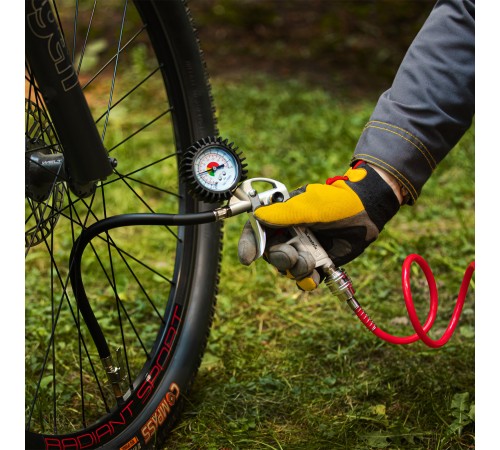 Набор пневмоинструмента, 5 предметов, быстросъемное соединение, краскораспылитель с верхним бачком Matrix Набор пневмоинструмента, 5 предметов, быстросъемное соединение, краскораспылитель с верхним бачком Matrix