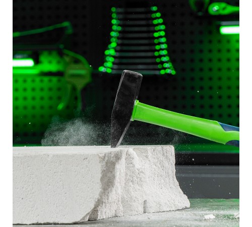 Молоток слесарный, 600 г, фибергласовая обрезиненная рукоятка Сибртех