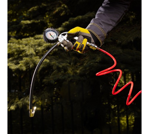 Набор пневмоинструмента, 5 предметов, быстросъемное соединение, краскораспылитель с верхним бачком Matrix Набор пневмоинструмента, 5 предметов, быстросъемное соединение, краскораспылитель с верхним бачком Matrix