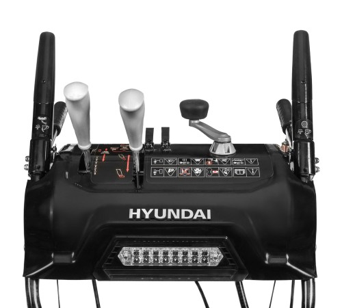 Бензиновый снегоуборщик Hyundai S 7713-T Бензиновый снегоуборщик Hyundai S 7713-T