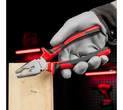 Плоскогубцы Nickel, никелированные 200 мм, двухкомпонентные рукоятки Matrix