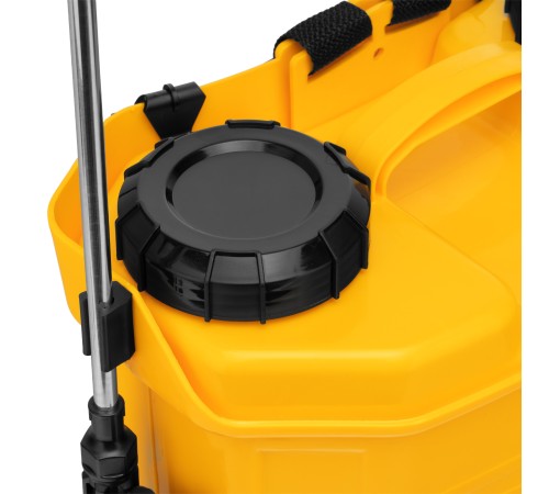 Опрыскиватель ранцевый аккумуляторный D-16LA, 16 л, щелочной акк., 12 В, 8 Ач// Denzel