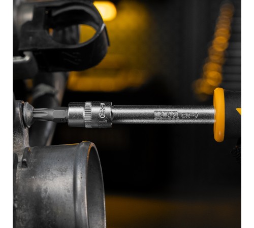 Набор инструментов, 1/2", 1/4", CrV, S2, пластиковый кейс, 82 предмета Denzel