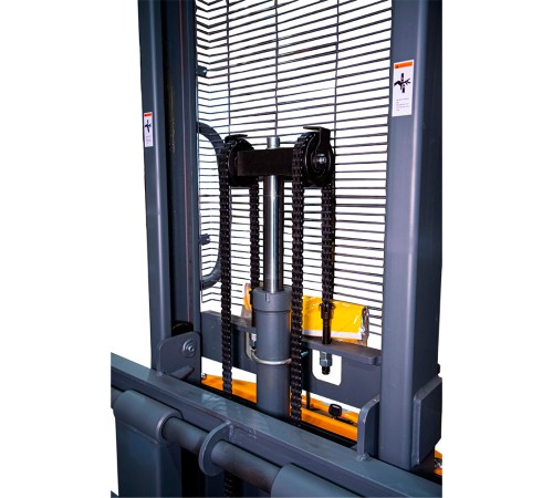 Штабелер гидравлический с электроподъемом 1,5 т 1,6 м XILIN CDD15B-E (WET) Штабелер гидравлический с электроподъемом 1,5 т 1,6 м XILIN CDD15B-E (WET)