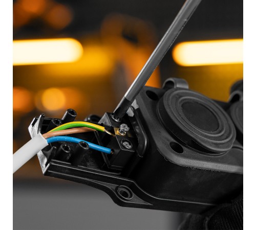 Шнур сетевой Energy Series, ПВС, 1,5 м, 3 x 1,5 мм, с неразборной вилкой, белый, Denzel