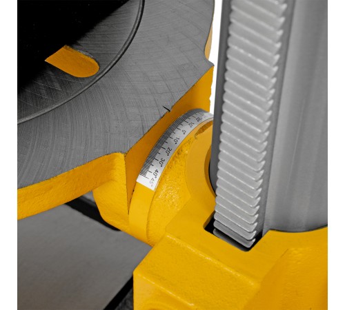 Станок сверлильный радиальный DDM-550R, 550 Вт, 16 мм, 12 ск., настольный Denzel