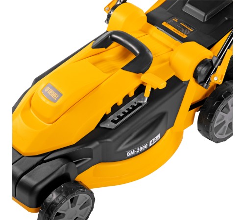 Газонокосилка электрическая GM-2000, 2000 Вт, ширина 43 см, 6 уровней, травосборник 45 л. Denzel