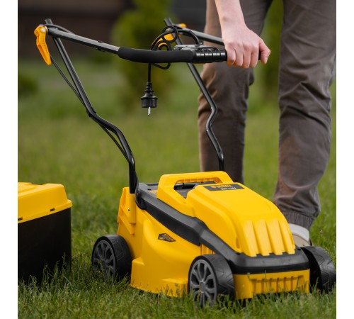Газонокосилка электрическая GMC-1200, шир.,32см, 1200 Вт, 3 уров., травосб. 30 л Denzel