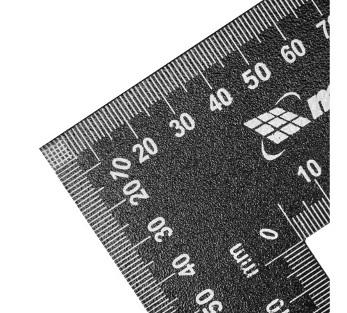 Угольник, 400 х 600 мм, цельнометаллический Matrix