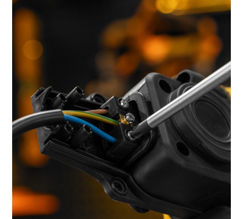 Шнур сетевой Energy Series, ПВС, 3 м, 3 x 1,5 мм, с неразборной вилкой, черный, Denzel