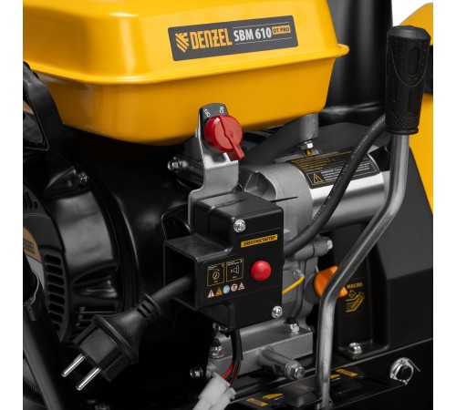 Бензиновая снегоуборочная машина SBM 610DT PRO, 212cc, гусеницы, эл.старт, блок. дифф. Denzel Бензиновая снегоуборочная машина SBM 610DT PRO, 212cc, гусеницы, эл.старт, блок. дифф. Denzel