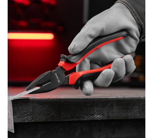 Плоскогубцы комбинированные Black Nickel, 200 мм, двухкомпонентные рукоятки Matrix Плоскогубцы комбинированные Black Nickel, 200 мм, двухкомпонентные рукоятки Matrix