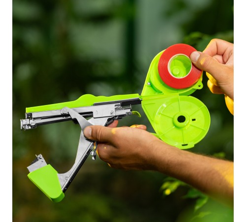 Тапенер садовый для подвязки растений, скобы 10 000 шт., лента 30 м Palisad Тапенер садовый для подвязки растений, скобы 10 000 шт., лента 30 м Palisad