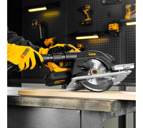 Пылесос строительный RVC30, 1400 Вт, бак 30 л, шланг 3 м, розетка с автосинхр. Denzel