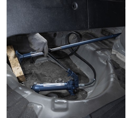 Растяжка гидравлическая, 4 т, набор из 17 предметов, 7 сменных насадок, в металлическом кейсе Stels