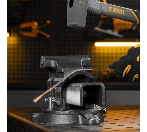 Тиски слесарные BVH-125, 125 мм, поворотные, стальная направляющая, с наковальней //Denzel