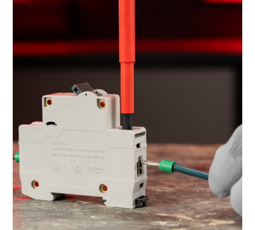 Отвертка Insulated, PH2 x 100 мм, CrMo, до 1000 В, двухкомпонентная рукоятка Matrix Professional