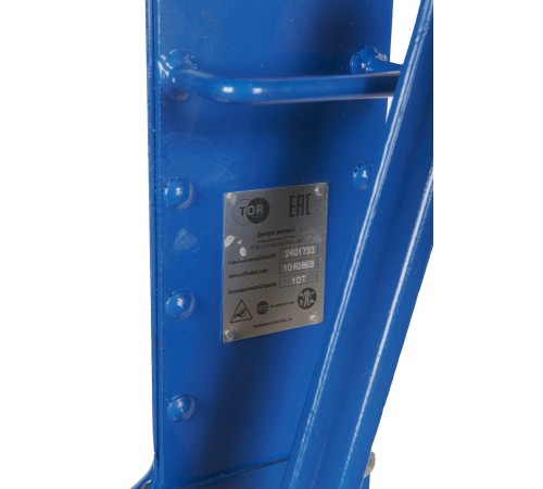 Домкрат реечный TOR ДР 10000 10 т с обрезиненной ручкой Домкрат реечный TOR ДР 10000 10 т с обрезиненной ручкой