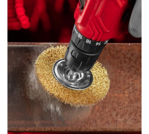 Щетка для дрели 100 мм, плоская со шпилькой, латунированная витая проволока Matrix