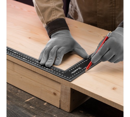 Угольник, 400 х 600 мм, цельнометаллический Matrix