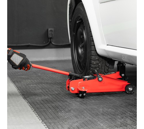 Домкрат гидравлический подкатной, 2 т, 135-320 мм, в пласт. кейсе MTX