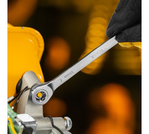 Ключ комбинированный трещоточный, 10 мм, CrV, матовый хром Denzel