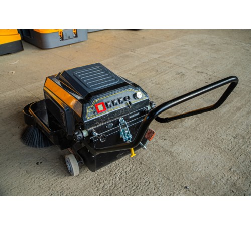 Машина подметальная TOR A100 с АКБ GEL 12/100 В/Ач Машина подметальная TOR A100 с АКБ GEL 12/100 В/Ач