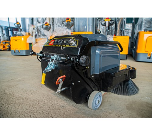 Машина подметальная TOR A100 с АКБ GEL 12/100 В/Ач Машина подметальная TOR A100 с АКБ GEL 12/100 В/Ач