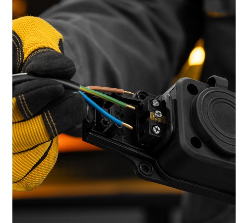 Шнур сетевой Energy Series, ПВС, 3 м, 3 x 1,5 мм, с неразборной вилкой, черный, Denzel