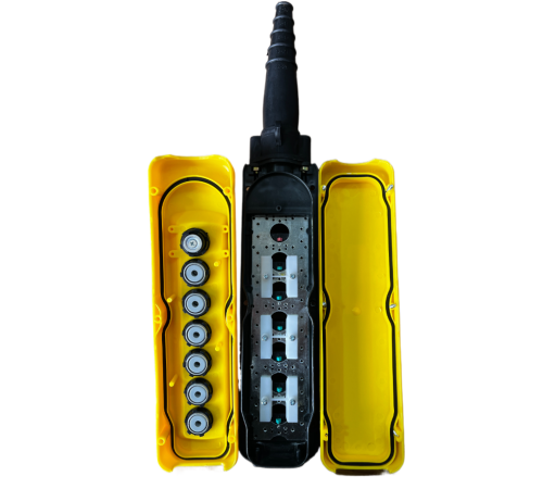 Пульт управления XAC-A6713Y для тали (6 кнопок, 1 скорость, ключ-марка, стоп, IP65, 380В) Пульт управления XAC-A6713Y для тали (6 кнопок, 1 скорость, ключ-марка, стоп, IP65, 380В)