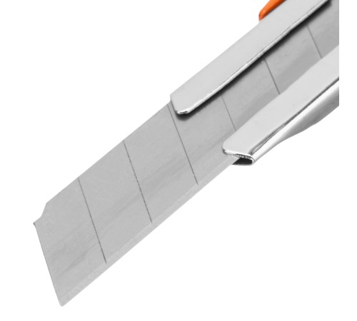 Нож, 18 мм, выдвижное лезвие, металлическая направляющая, металлический двухкомпонентный корпус Sparta