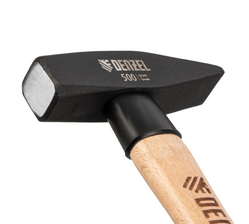 Молоток слесарный, 500 г, кованый квадратный боек, буковая рукоятка Denzel