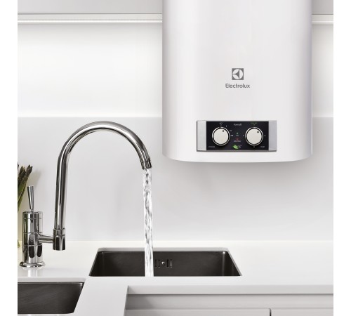Водонагреватель Electrolux EWH 80 Formax