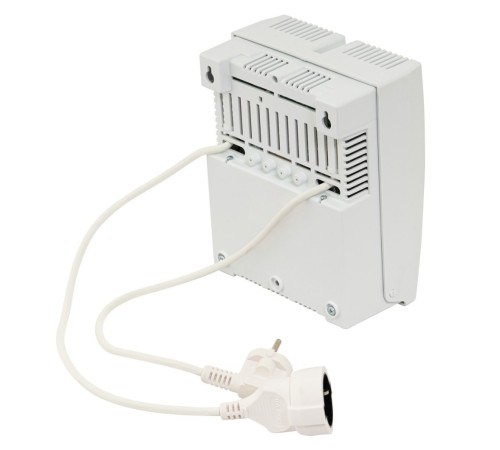 Стабилизатор сетевого напряжения TEPLOCOM ST-1515 (220В,1515ВА,Uвх. 145-260В) Стабилизатор сетевого напряжения TEPLOCOM ST-1515 (220В,1515ВА,Uвх. 145-260В)